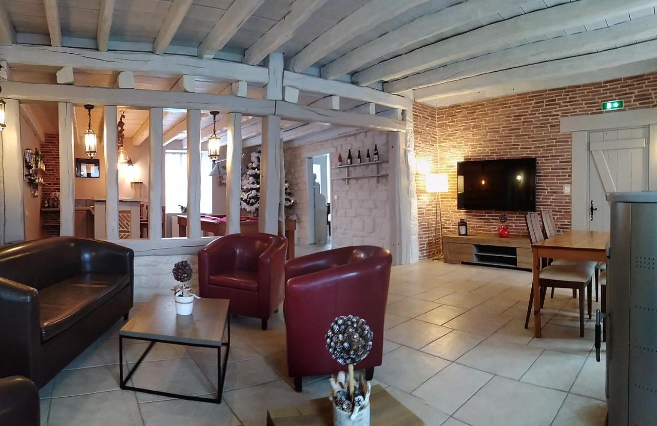 Hotel Le Domaine Des Papillons Beaujeu-Saint-Vallier-et-Pierrejux Exteriér fotografie