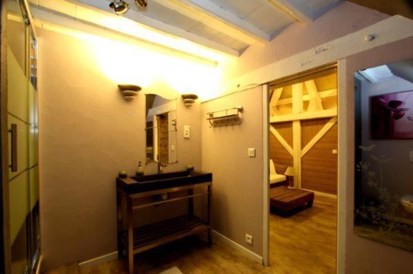Hotel Le Domaine Des Papillons Beaujeu-Saint-Vallier-et-Pierrejux Pokoj fotografie