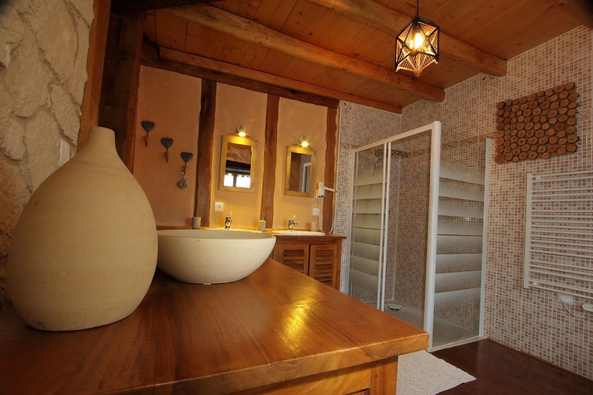 Hotel Le Domaine Des Papillons Beaujeu-Saint-Vallier-et-Pierrejux Exteriér fotografie